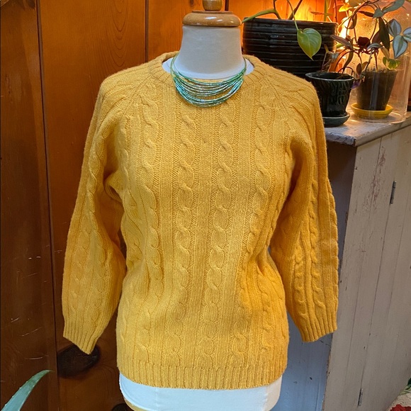 Vintage De Rotchild Yellow Cable Knit Sweater - Picture 2 of 6